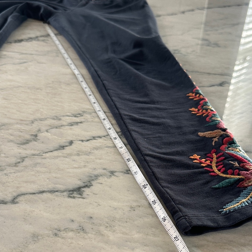 Johnny Was Black Leggings with Multicolor Floral Embroidery - Picture 7 of 9